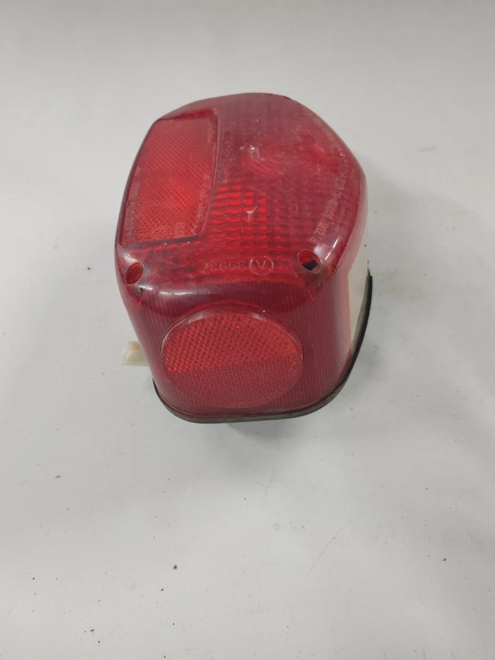 Combo luz trasera luz trasera Suzuki GS550 GS750 35710-45011 Foto 2 de 4