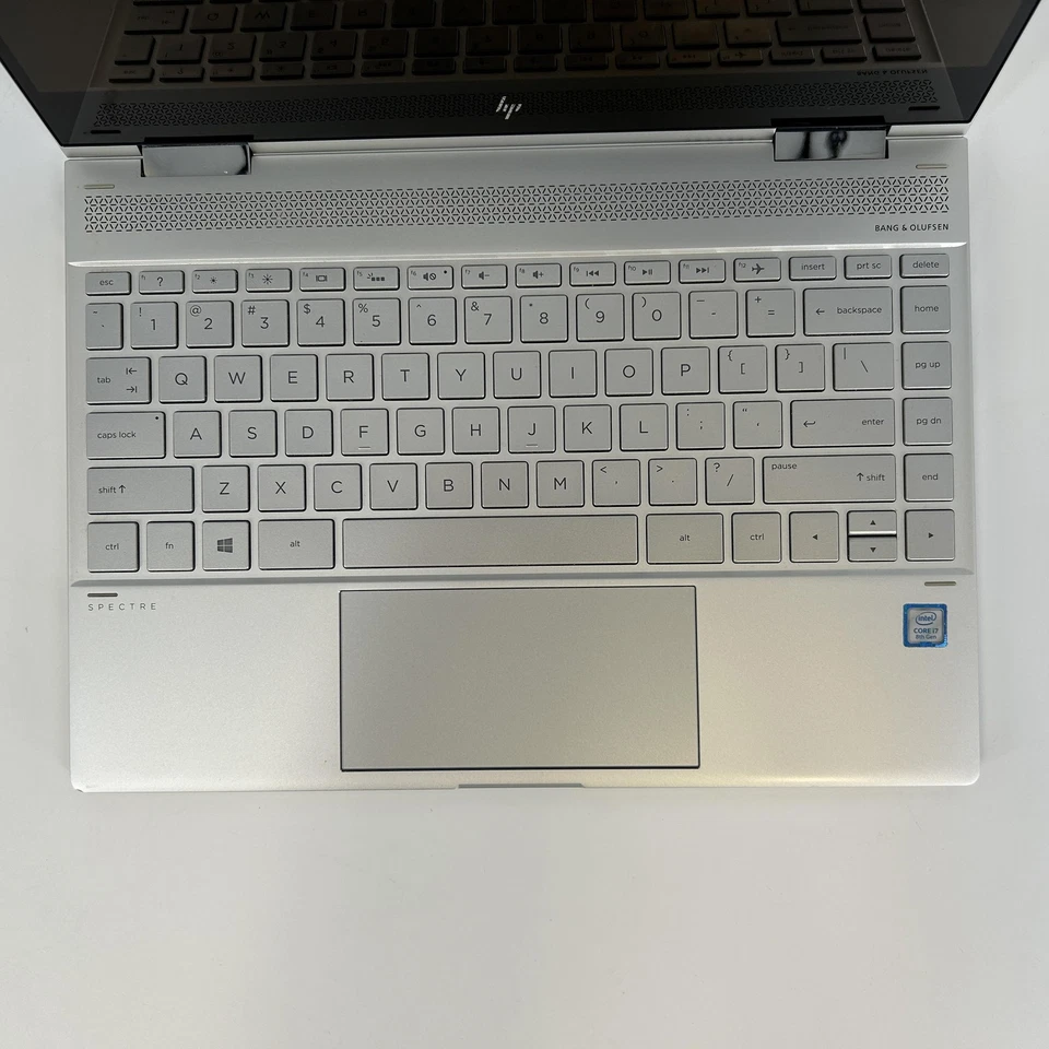 HP Spectre 13 x360 Silver FHD TOUCH 1.8 GHz i7-8550U 16GB 512GB SSD Good - Image 2 of 4