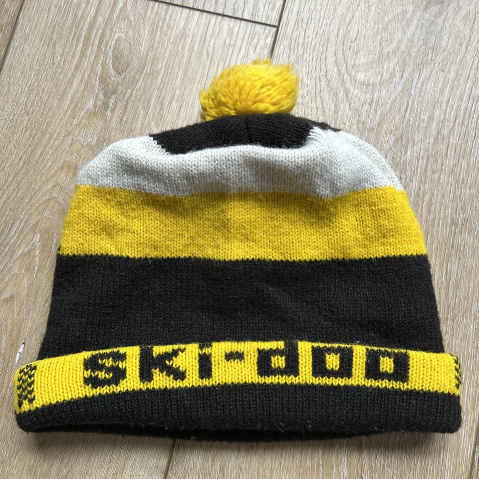 Ski-Doo Vintage Tejido Gorro Gorra Invierno Moto de Nieve Años 70 Retro Exterior Pom Pom Foto 2 de 4