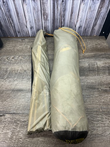 The North Face Mica FL 1 Tent Pre Owned Read! Retailed $350 - Picture 2 of 9