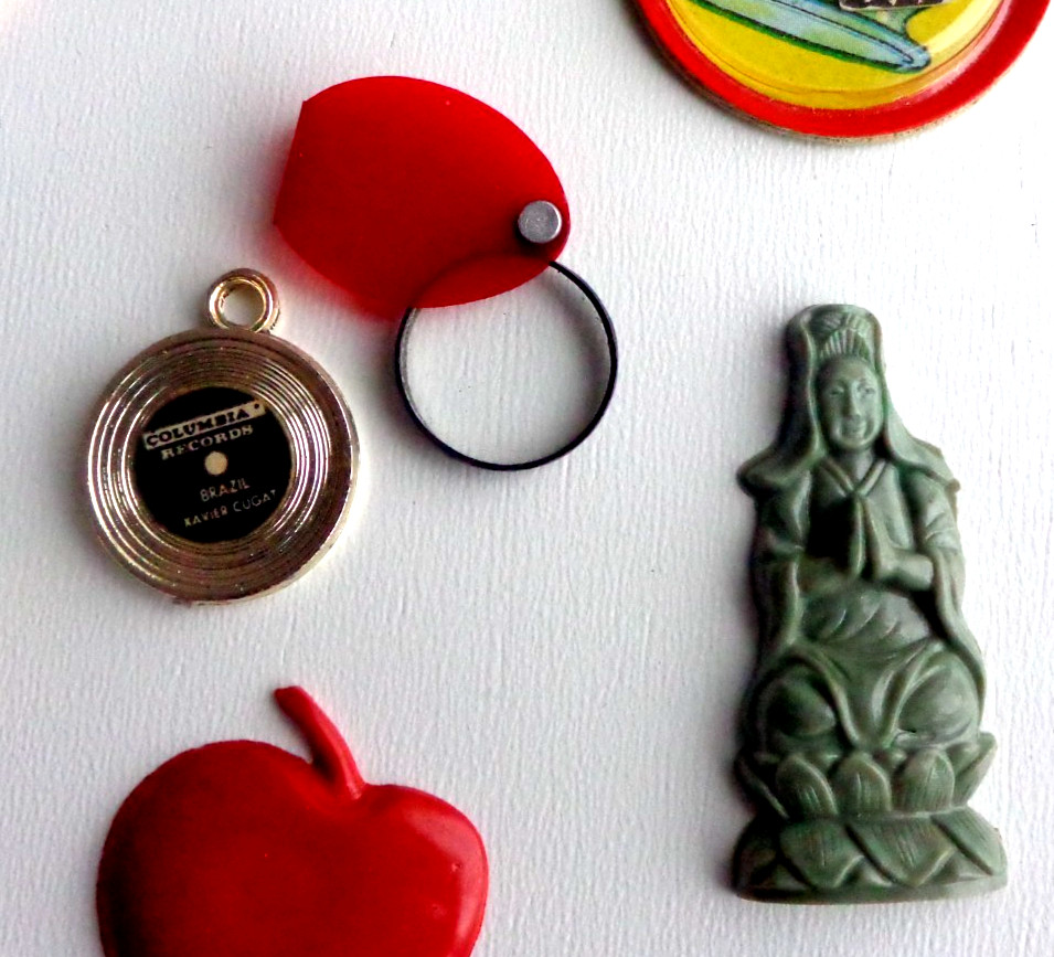 Vintage Cracker Jack Lot ( 32 ) Premium Prizes Toys