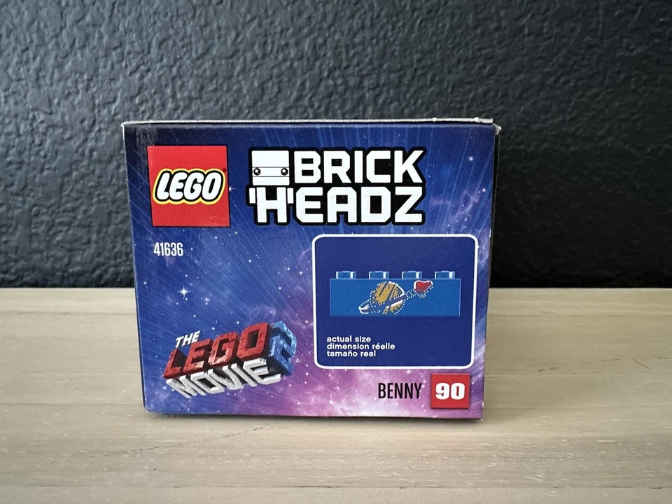 Brand New & Sealed LEGO BrickHeadz Benny (41636) Exclusive 2532/5000 - Image 3 of 4