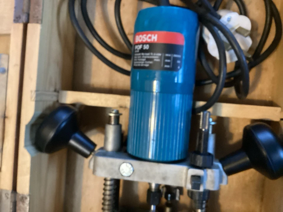 BOSCH PROFESSIONAL POF50 router - Image 2 of 3