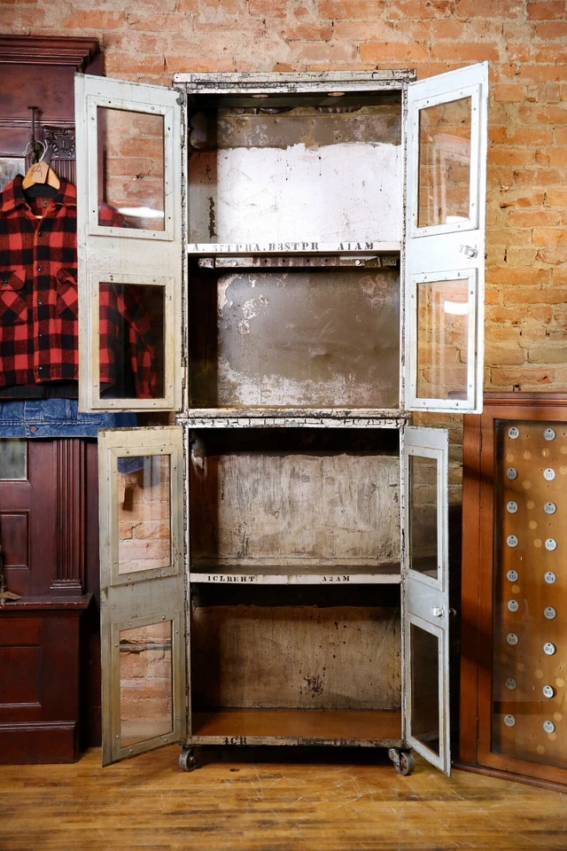 Armário médico antigo metal boticário vitrine de vidro vintage industrial - Imagem 4 de 4