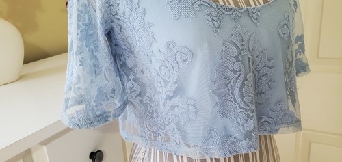 Honey Punch Ladies Light Blue Mesh Embroidered Lace Crop Top Short Sleeve Sz.S - Picture 3 of 12
