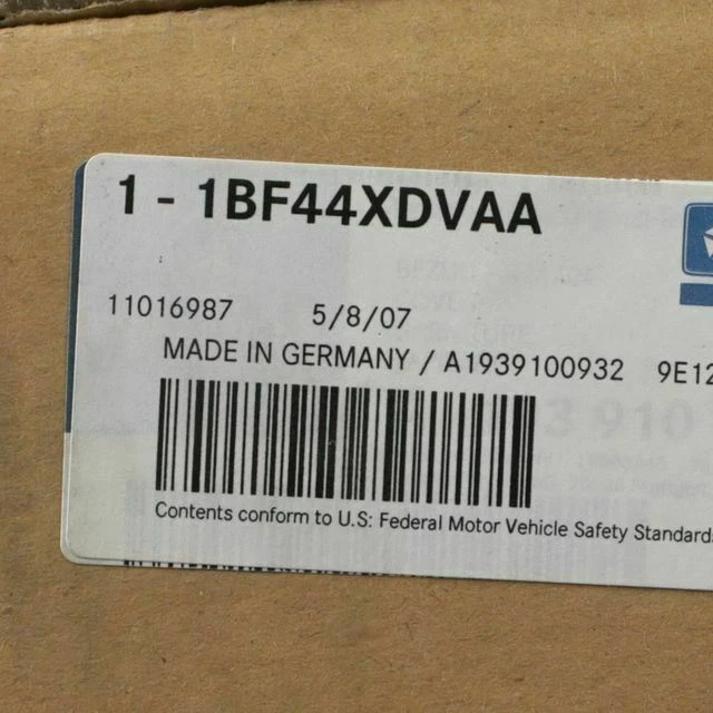 Asiento trasero izquierdo Chrysler Crossfire 2005-2008 genuino Mopar 1BF44XDVAA Foto 4 de 4