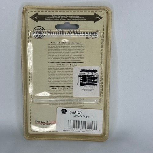 Smith & Wesson Extreme Ops SWA1CP Folding Pocket Knife Liner Lock Belt Clip NIB - Picture 2 of 2