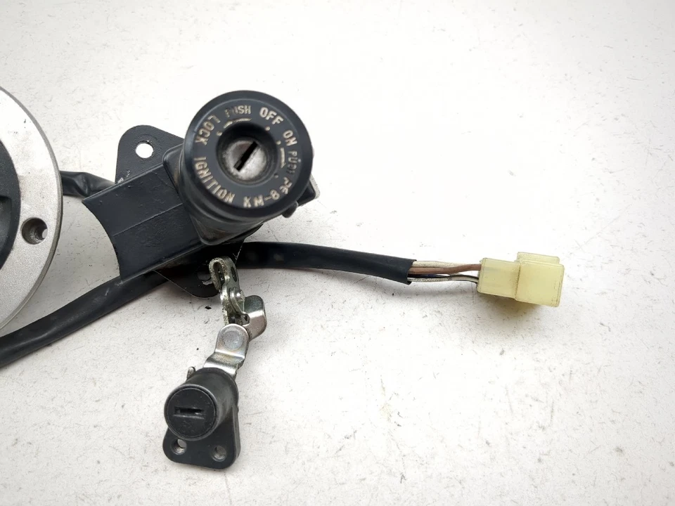 06-11 Kawasaki Ninja ZX14 ZX1400C Juego de bloqueo Interruptor de encendido Tapa y llave Foto 3 de 4