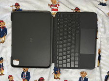 11  Logitech Combo Touch Keyboard Folio Case Black w/ Integrated Stand