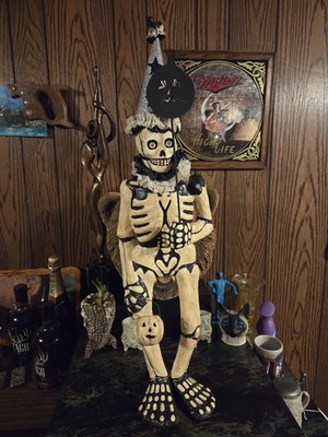 Bethany Lowe Old Bones Skeleton  Retired Rare  Nice Condition Some Marks See Pic