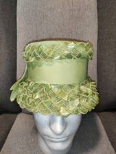 Vintage 1950s Union Made Ladies Pale Green Woven Hat