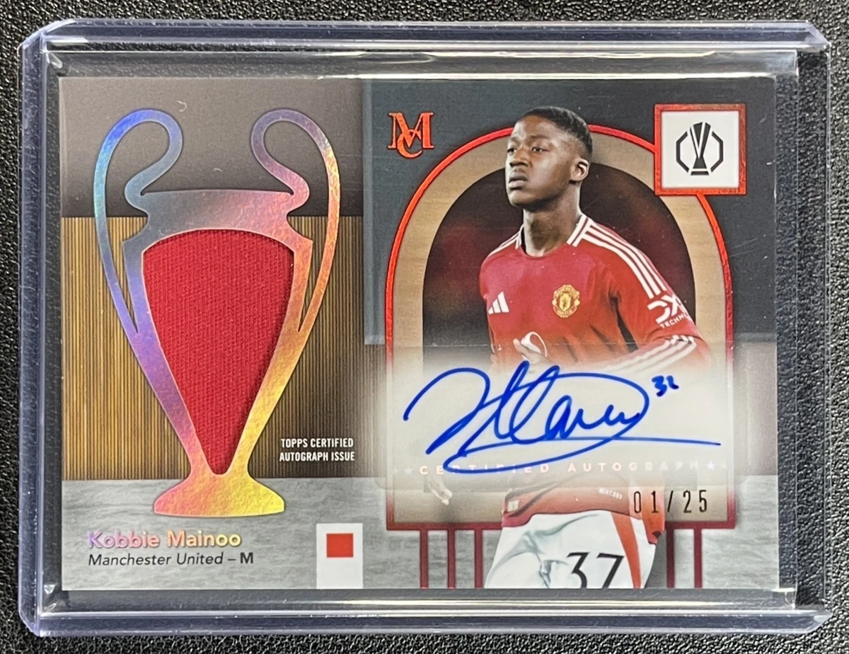 Topps Soccer Manchester United Autographed Sports Trading Cards