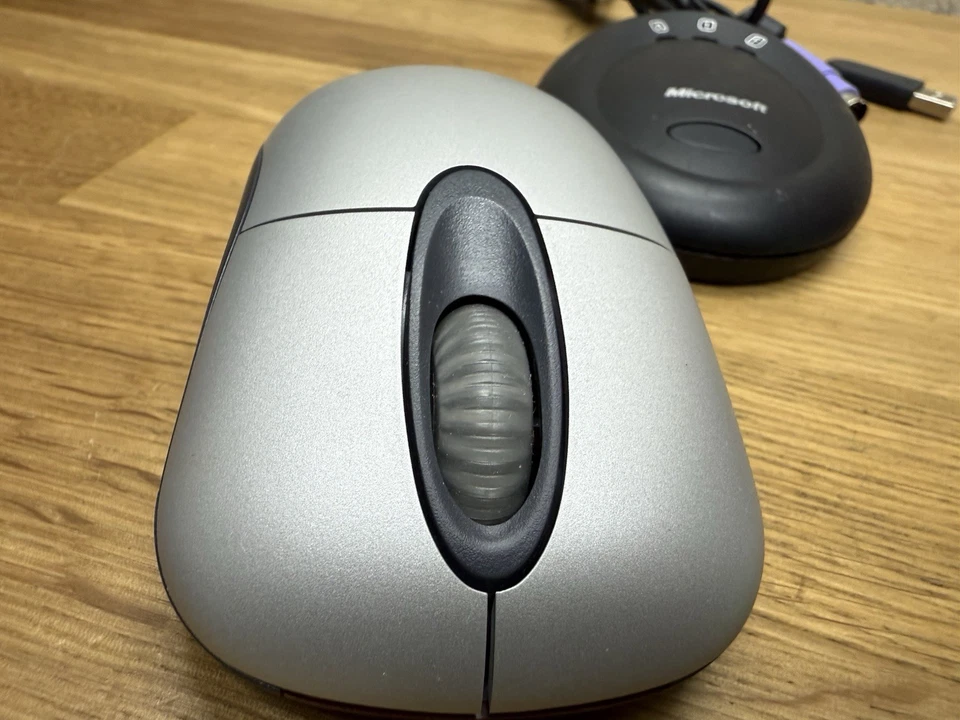 Microsoft Wireless Optical Mouse Silver 91LP0177 Canada 210 Receiver 1.0A Works - Image 4 of 4