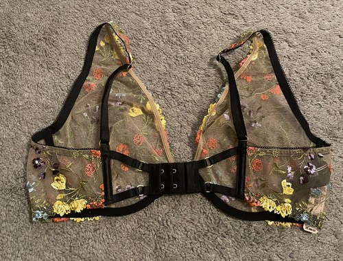 Victoria's Secret DREAM ANGELS Unlined Plunge Bra Embroidered Mesh 38B Floral - Picture 3 of 4