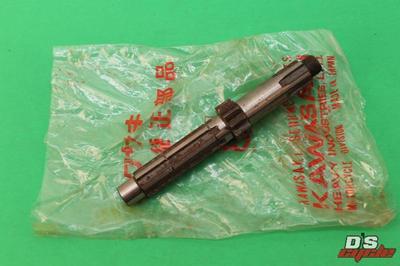NOS Kawasaki F8 F81M F5 F9 Drive Shaft PART# 13127-025