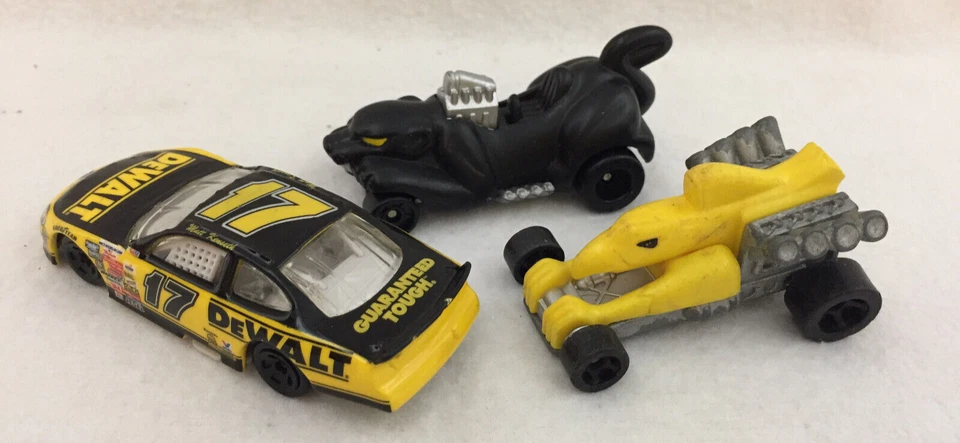 Hot Wheels Cars Nascar Dewalt Gato Negro Pájaro Amarillo McDonalds Lote de 3 De Colección Foto 2 de 4