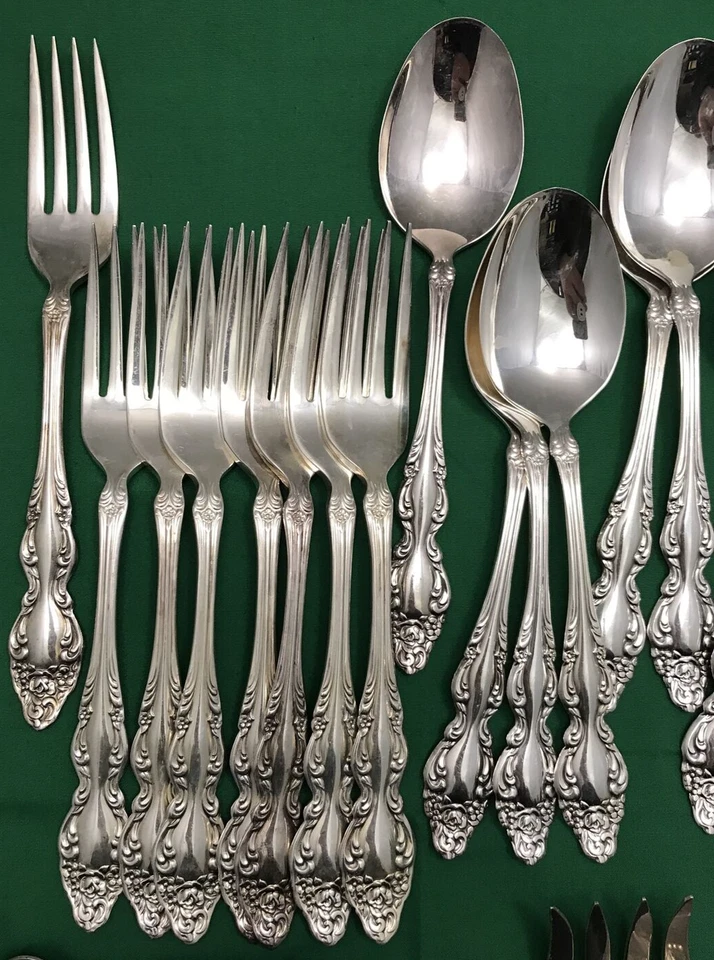 56 piezas ROSA BARROCA Plateado SERVICIO PARA 8 + CUCHILLOS PARA CARNE Y SERVIR 1881 Rogers Foto 3 de 4