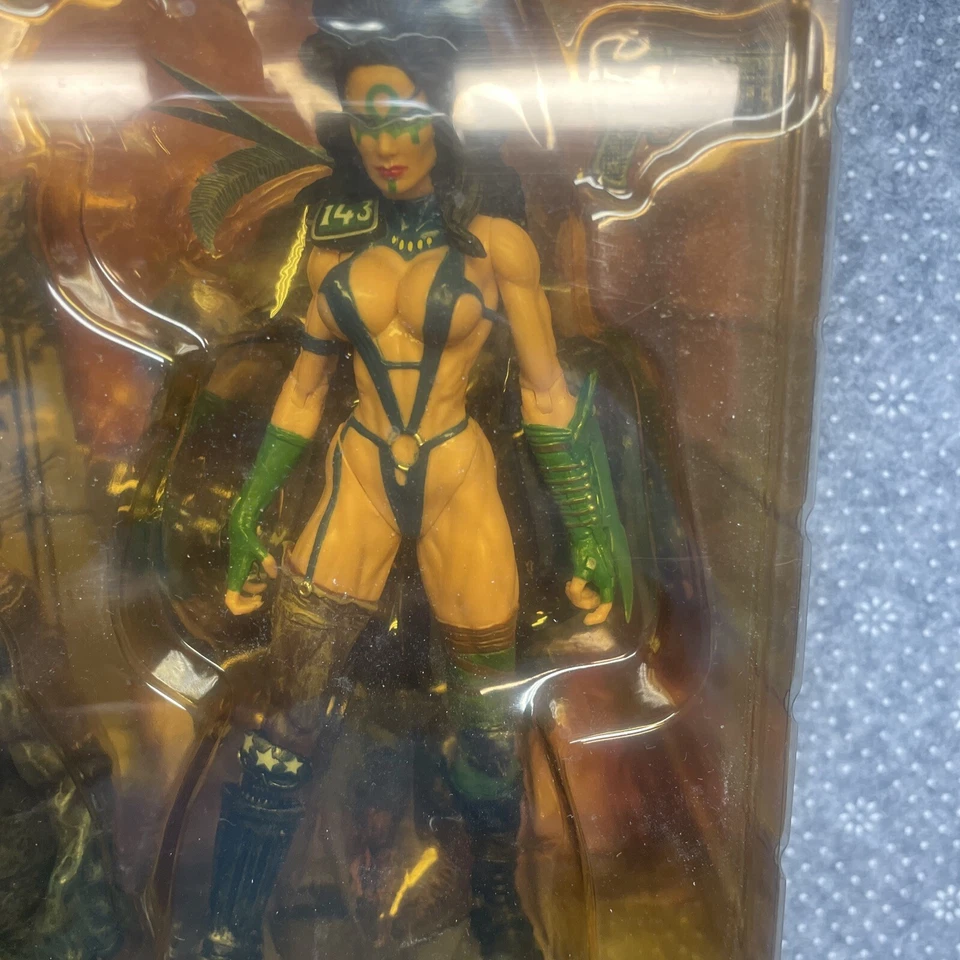 Figura de acción Heavy Metal 2000 Julie Strain F.A.K.K.2 CM006 Clayborn Moore LG Foto 2 de 4