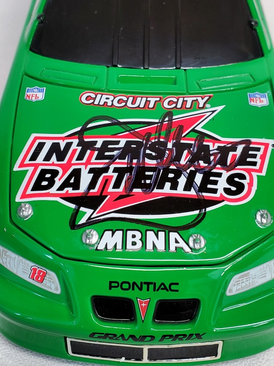 Bobby Labonte LE #18 Interstate Batteries / Cal Ripken Farewell 2001 Grand Prix 124 Die Cast Car