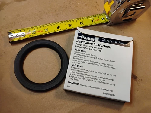 Parker Clipper Oil Seal 3" ID x 4" OD 15089 H1L5 4QTR21 - Fast Ship