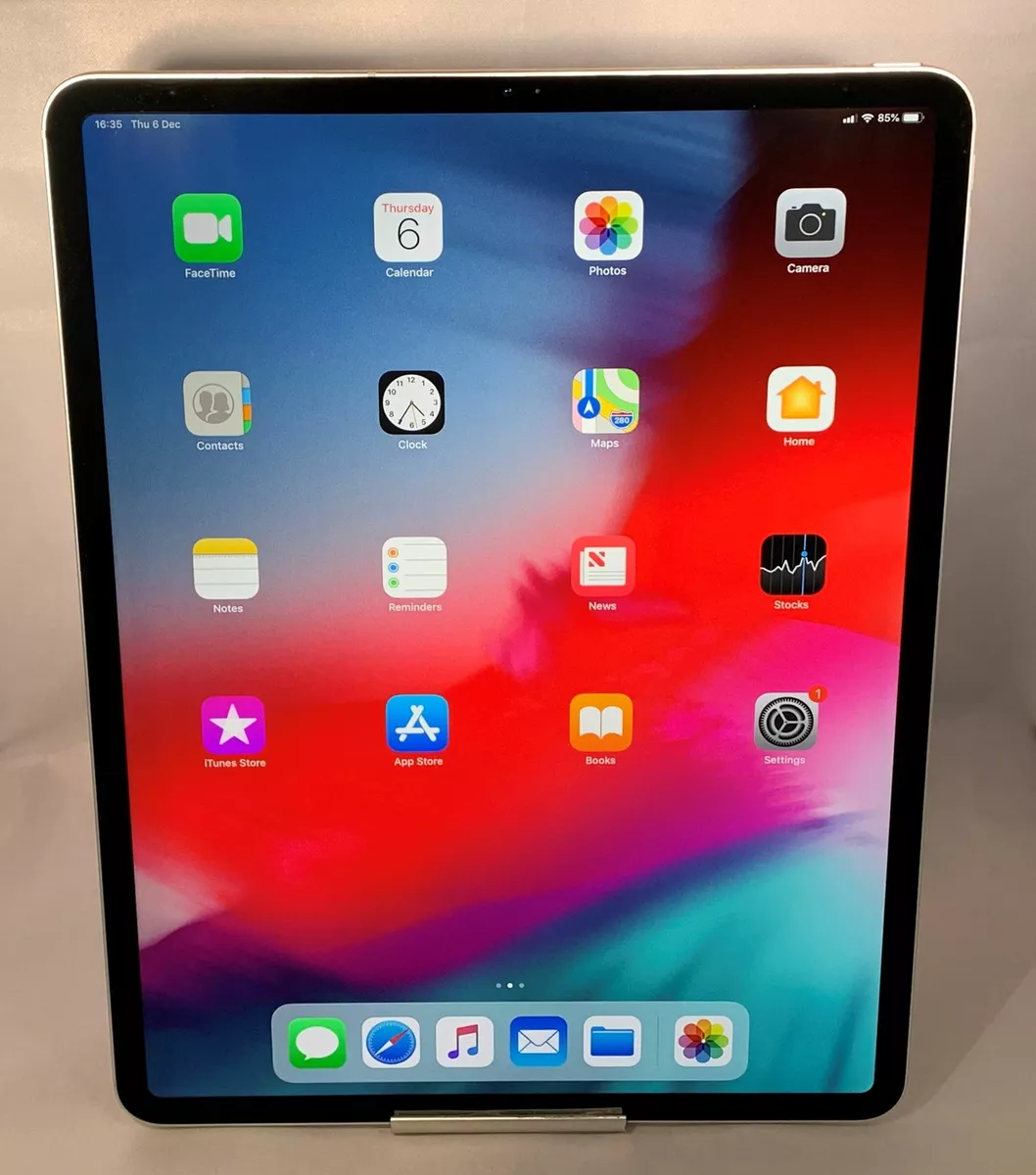 Apple iPad Pro 12.9-inch 3rd Gen. 256GB Space Gray Unlocked