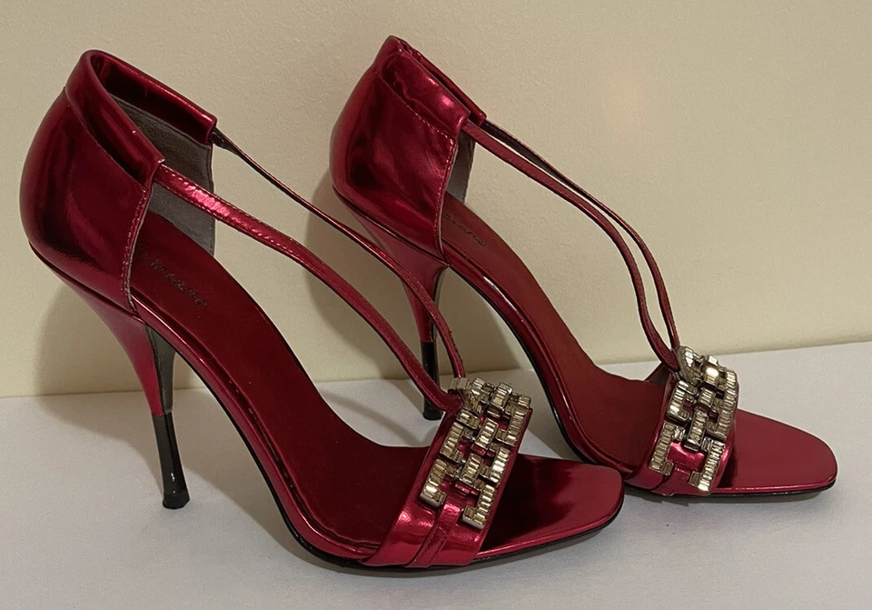 Zapatos de aguja Marciano rojos metálicos joya delanteros -talla 7~ elegantes y sexy~ Foto 2 de 4