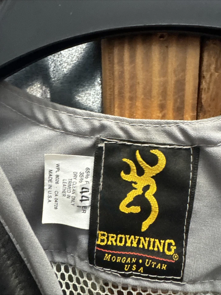 Vintage Browning Shooting Vest Leather Padded Shoulder Mesh Gray Size L 44 USA - Image 3 of 4
