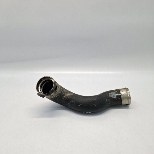 Mercedes-Benz GLA W156 X156 2017 Benzin 90kW Schlauch Leitung Ladeluftkühler