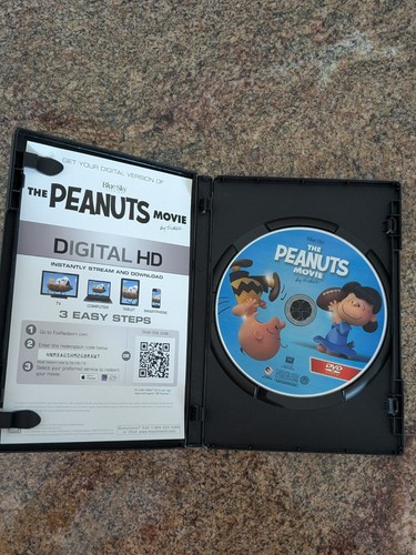 The Peanuts Movie DVD - Picture 3 of 3