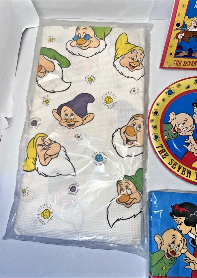 Vtg Birthday Party Snow White 7 Dwarfs Table Cloth Plates Cups Napkins Invites - Image 2 of 4