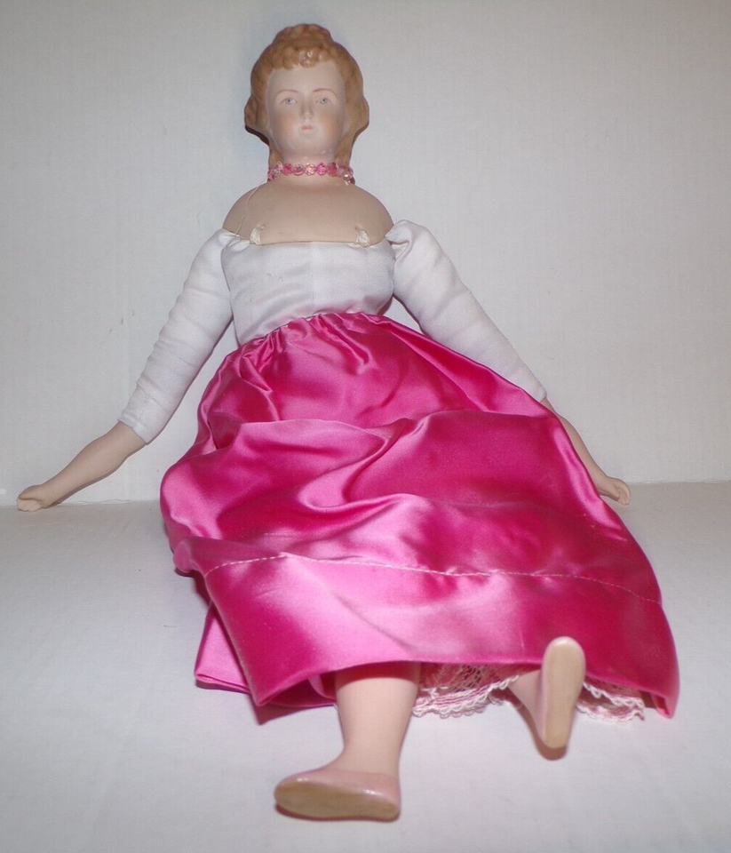 poupée porcelaine la belle époque 1900 jeune fille en blanc mariage communion