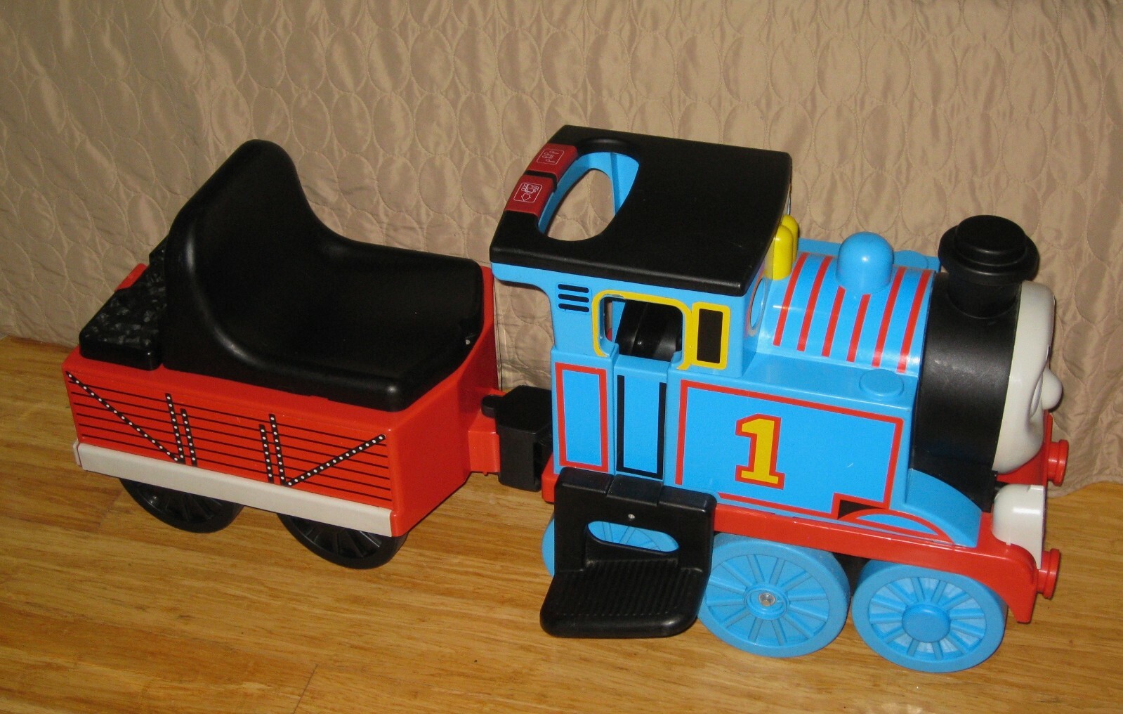 ride on thomas the train