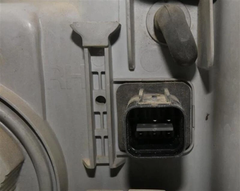 headlamp rh 23669 for DAEWOO LANOS 1.5 G 1998 - Image 2 of 4