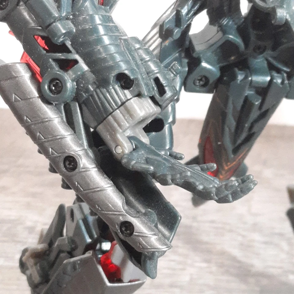 Transformers 2 Revenge Fallen Voyager scroponok bruticus shockwave beast Figures - Image 3 of 4