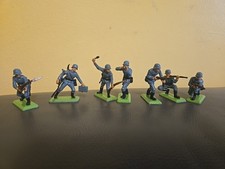 7 Of Britains Deetail WW2 German Infantry Soldiers 1971 Lot B