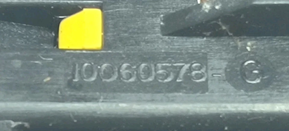 93-02 CAMARO RS Z28 FIREBIRD TA USADO Guantera Escotilla Trasera Interruptor de Liberación #3 Foto 4 de 4
