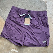 New The North Face TNF Action Shorts 2.0 Midnight Mauve 5  Inseam Men  s Medium