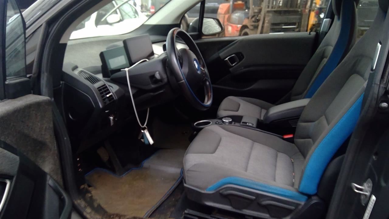 Audio Equipment Radio Amplifier Fits 15-17 BMW i8 6657030