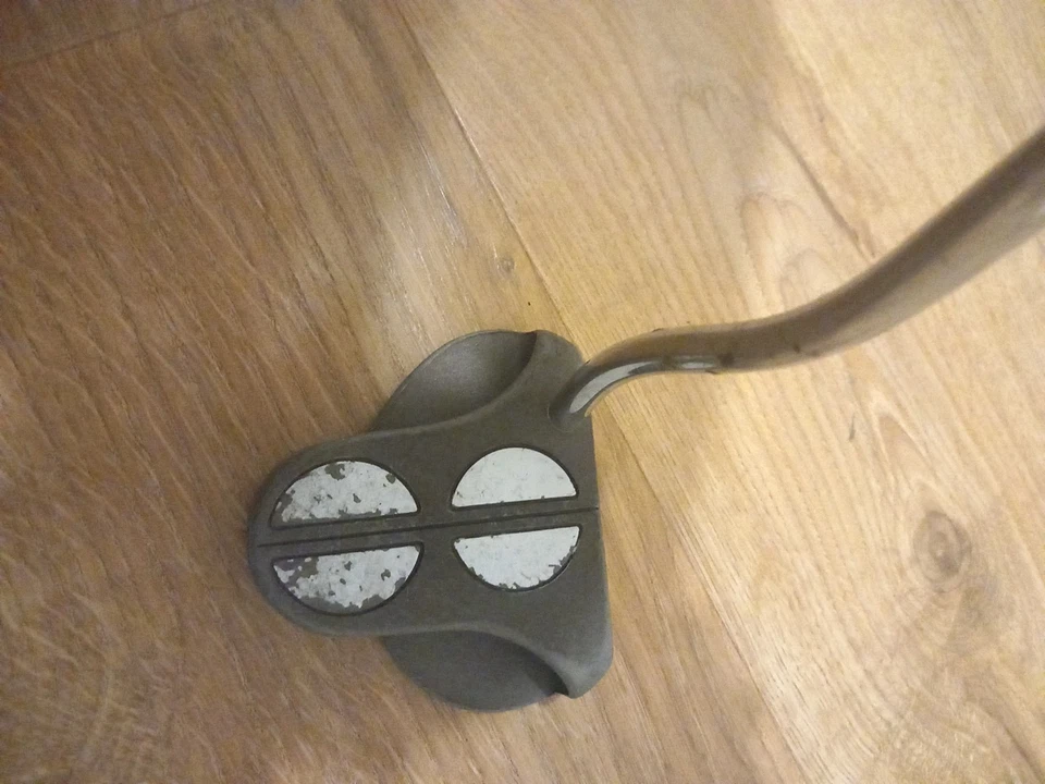 Alien sport 2 ball Golf Putter - Image 2 of 4
