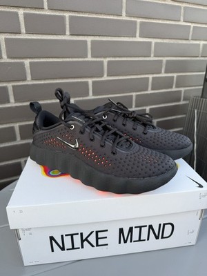 Nike Mind 002 Black Hyper Crimson Gr EU 43