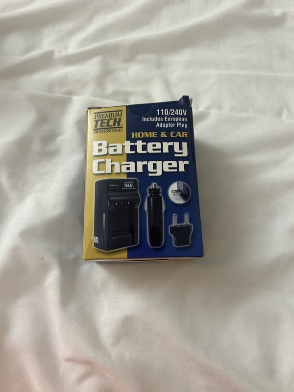Premium Tech Professional Battery Home and Car Charger 110/240V European Adapter