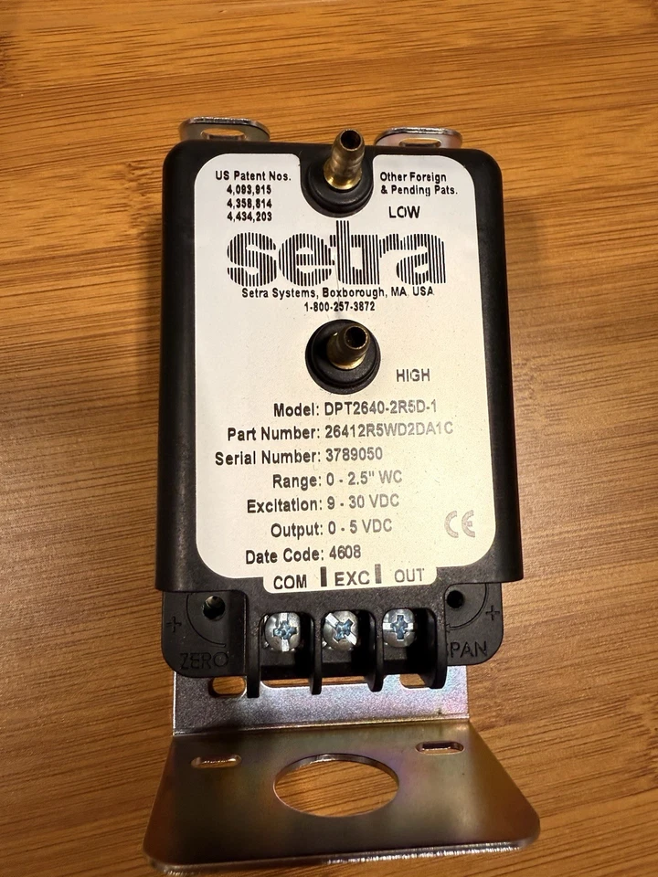 Brand New SETRA 26412R5WD2DA1C Differential Pressure Sensor 0-2.5”WC - Image 2 of 4