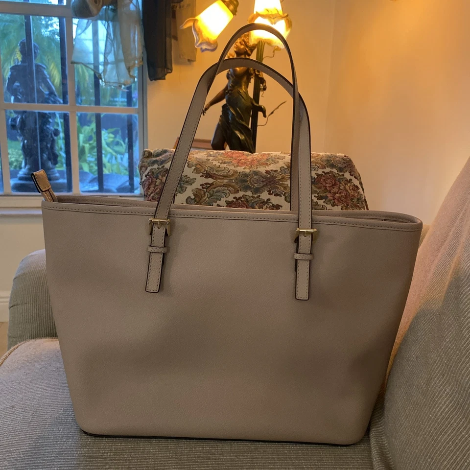 Bolso de Viaje Michael Kors Jet Set Hombro Grande Color Beige Nuevo Sin Etiqueta Foto 2 de 4