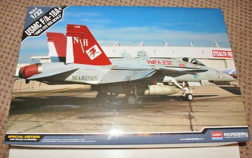 ACADEMY USMC F/A-18A+ RED DEVILS 12107 ⭐PARTS⭐ SPRUE K-RADOME 1/32 - Bild 3 von 3