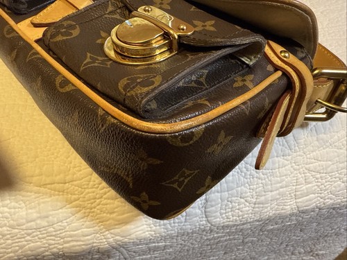 Louis Vuitton Hudson Pm Shoulder Bag Used - Picture 4 of 10