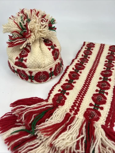Vintage MCM Toddler Wool Hat & Scarf hand Scandinavian White Red Green EUC