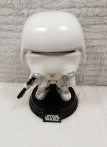Funko POP! Star Wars #67 - First Order Snowtrooper. Bobblehead - Picture 7 of 12
