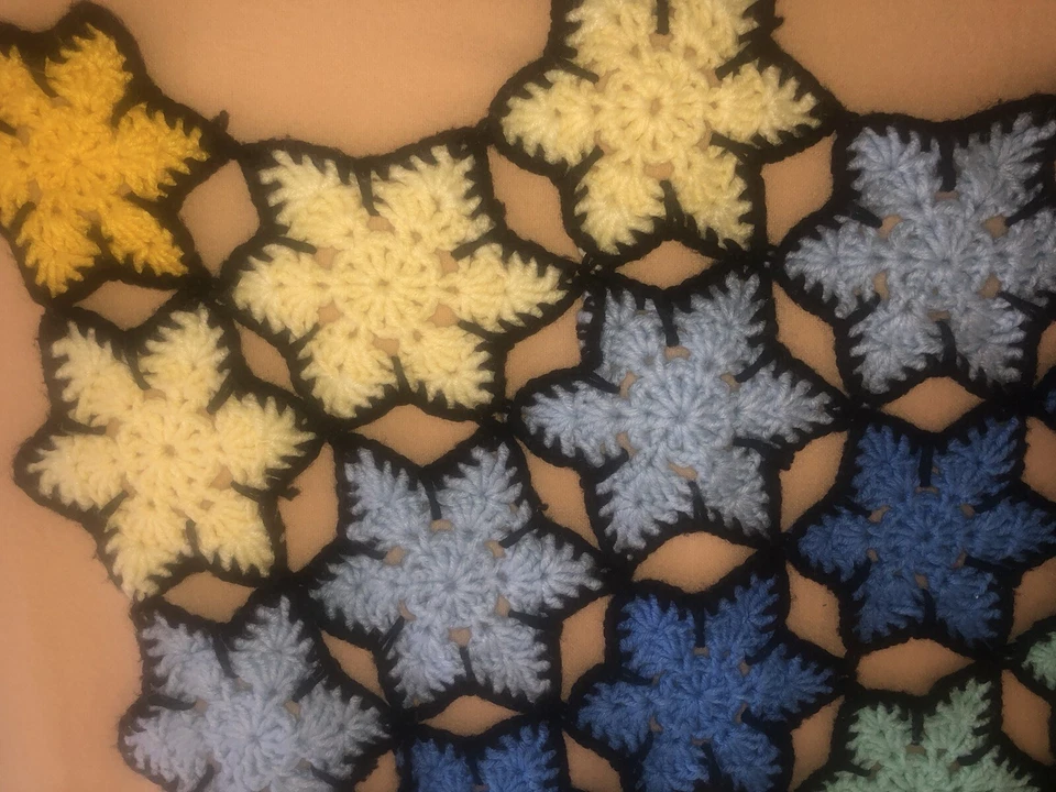 Afgano vintage hecho a mano con intrincado diseño de copo de nieve: DEBE VER FOTOS Y LEER DESCRIPCIÓN Foto 4 de 4