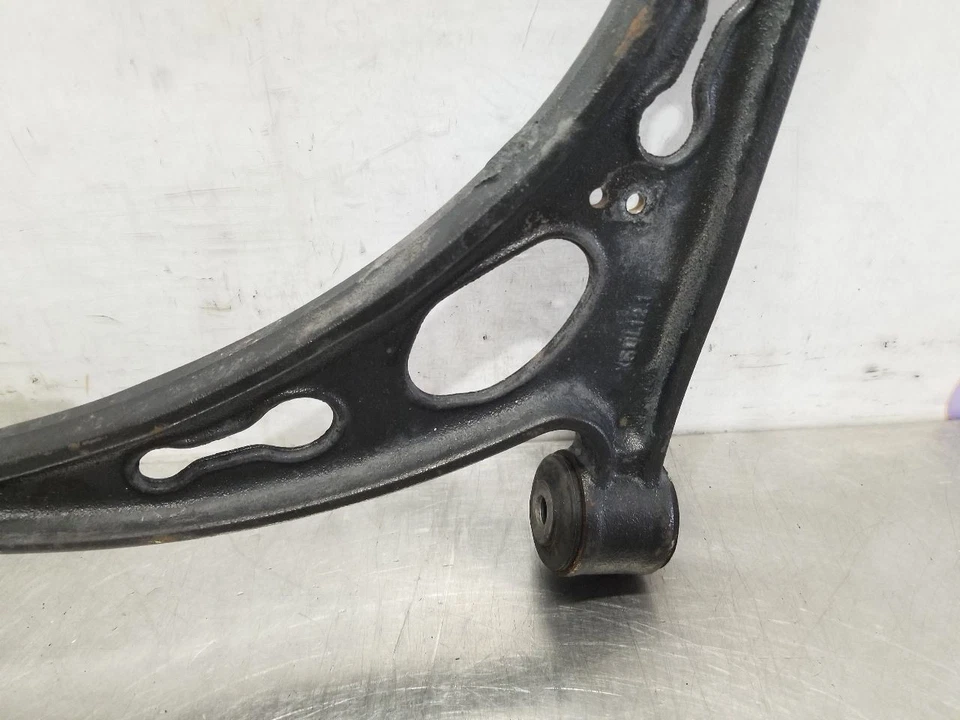 08 2008 VOLKSWAGEN VW R32 3,2 L AWD brazo de control inferior delantero conductor izquierdo Foto 3 de 4