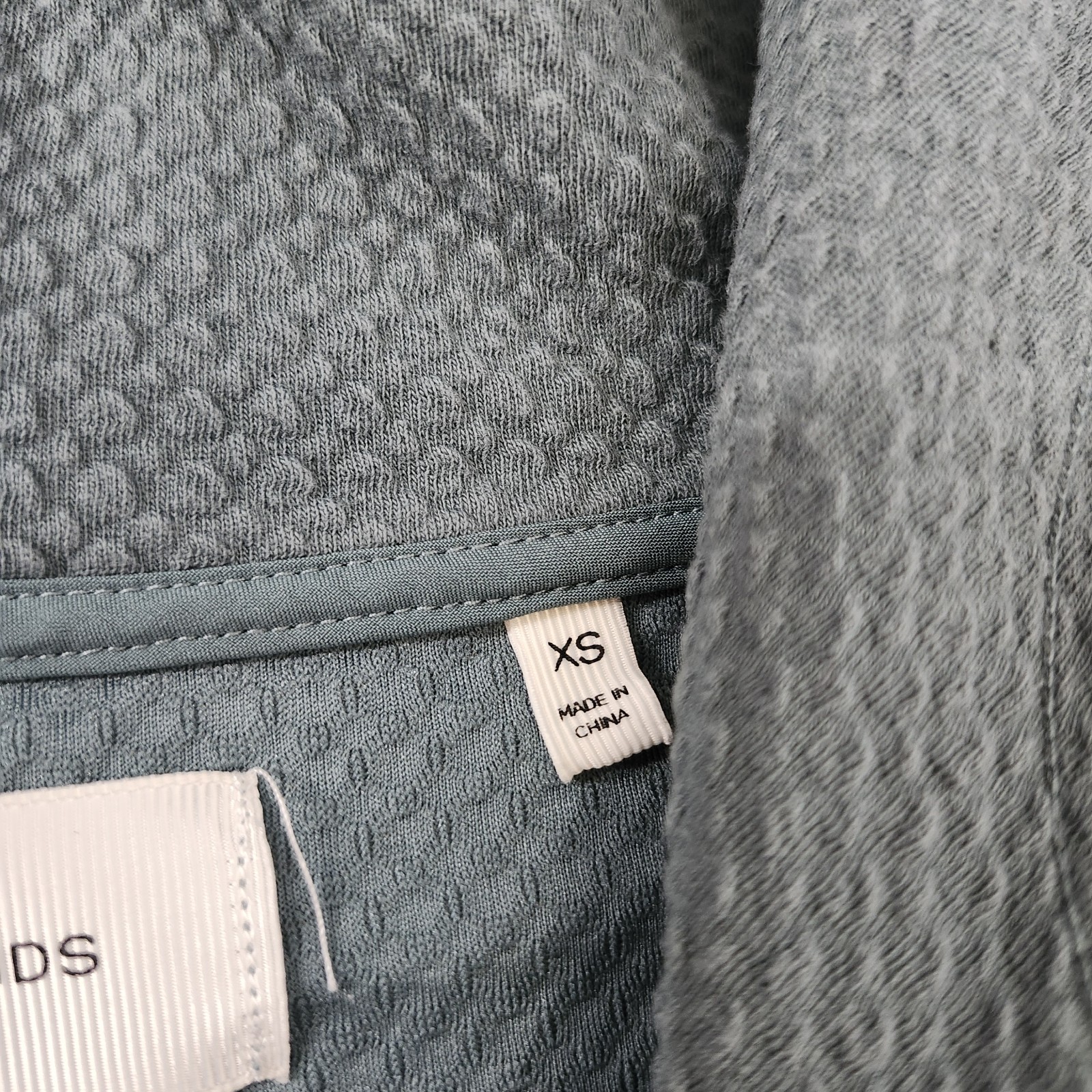 7Diamonds Restoration Performance Pullover Hoodie… - image 9